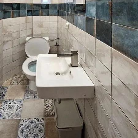 אכסניה Ubytovna-hostel- Imos *